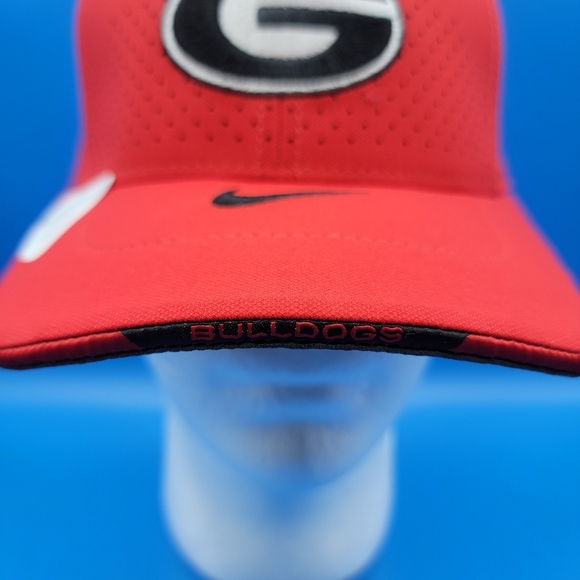 Nike University Of Georgia Bulldogs Dri-Fit Hat Cap Adults Size Medium/Large New - Picture 3 of 12